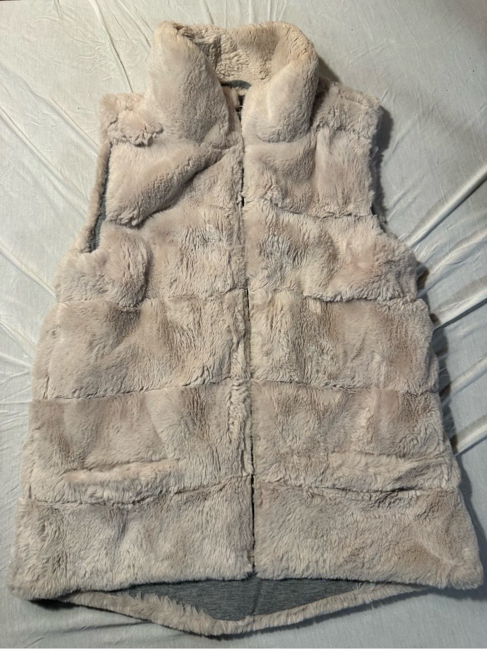 Dylan Los Angeles Faux Fur Vest – XS